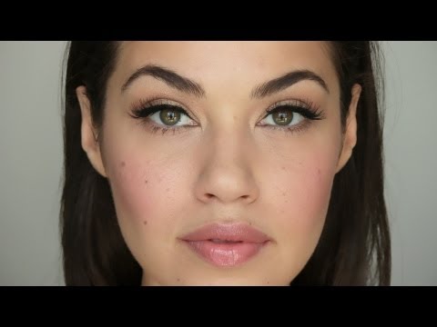 Easy Everyday Makeup Tutorial (with a bit of glam) - UCaZZh0mI6NoGTlmeI6dbP7Q