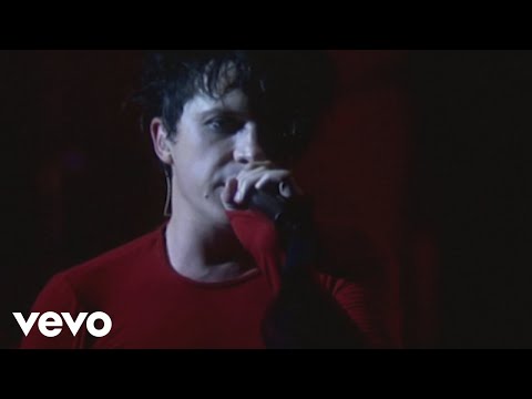 Indochine - Le baiser (Paradize Tour - Acte III à Paris-Bercy 2003) - UCRviBuIq7NHYrQ4PlEfof7w