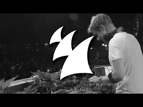 Armin van Buuren feat. Eric Vloeimans - Embrace [Live @ TomorrowWorld 2015] - UCGZXYc32ri4D0gSLPf2pZXQ