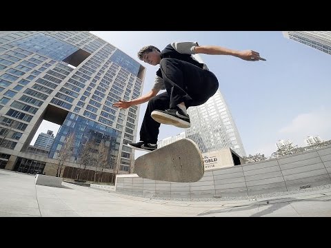 GoPro: Best of Berrics Skateboarding is Fun 2015 Compilation - UCqhnX4jA0A5paNd1v-zEysw