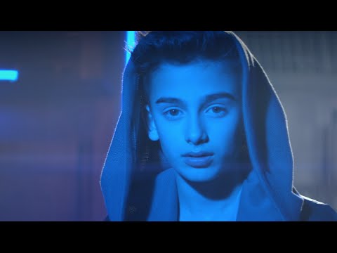 Johnny Orlando - Let Go (Official Music Video) - UCpDJl2EmP7Oh90Vylx0dZtA