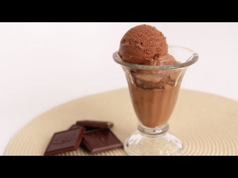 Homemade Chocolate Ice Cream Recipe - Laura Vitale - Laura in the Kitchen Episode 624 - UCNbngWUqL2eqRw12yAwcICg