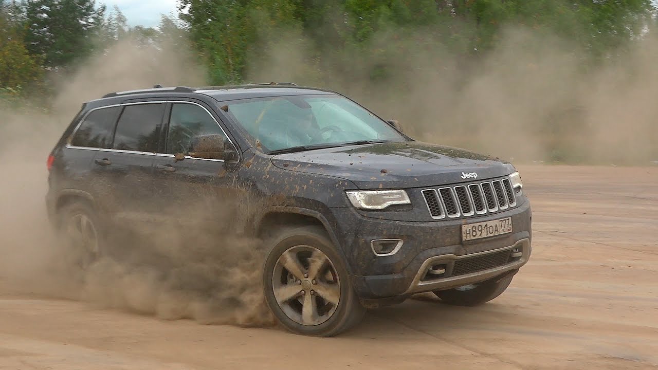 Jeep Grand Cherokee 2022 на бездорожье