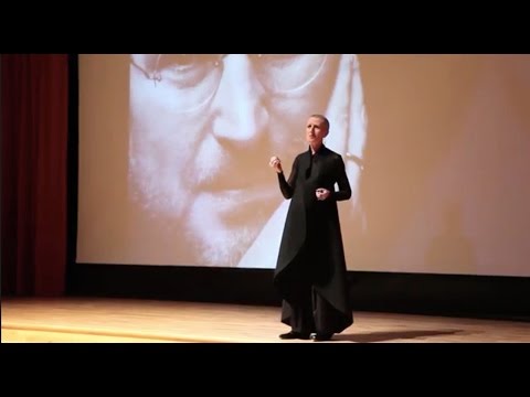 The art of being yourself | Caroline McHugh | TEDxMiltonKeynesWomen - UCsT0YIqwnpJCM-mx7-gSA4Q