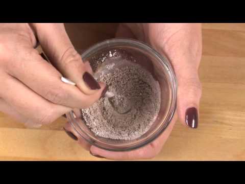 How to make Mineral Makeup Eyeshadow and Eyeliner - UCStN08hkQ1321WVdFqWD2-w