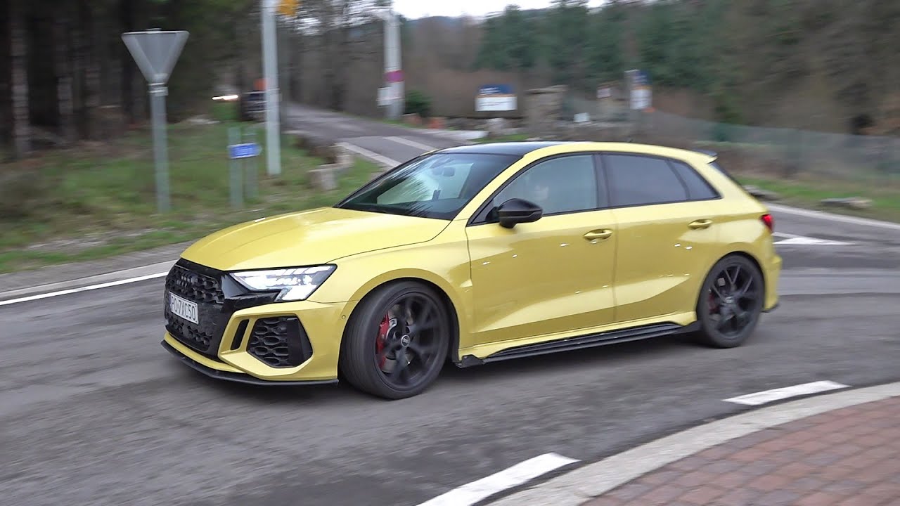 Audi RS3 Sportback / Sedan 8Y with Akrapovic Exhaust! Lovely 5-Cylinder Sounds!