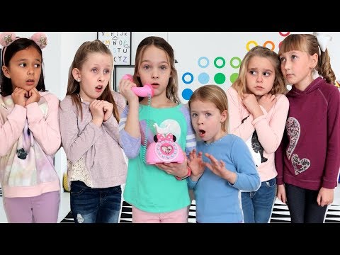 Friends Solve Clues in the Toy Master Escape Room - UC8MR0wSTbzs5Yo7DgP04P-w