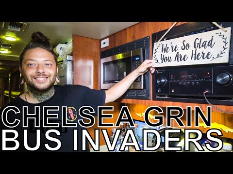 Chelsea Grin - BUS INVADERS Ep. 1338 [Warped Edition 2018] - UCybDimFZ3eoUQxSArdqCe9g