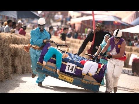 Funny Moments & Crashes - Red Bull Soapbox Race 2013 Oman - UCblfuW_4rakIf2h6aqANefA