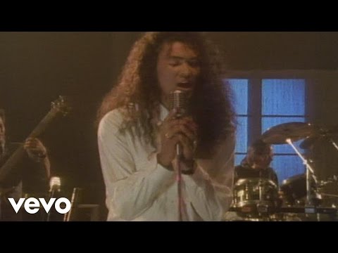 Toto - Out Of Love - UCeVb1p9-ZgbuNCDpITSfxVQ