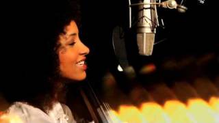 Esperanza Spalding - Little Fly (Music Video)