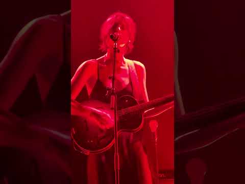 Gracie Abrams - Full machine (Live in Brussels)