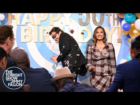 Jimmy Celebrates His Birthday with a 50-Cupcake Salute | The Tonight
Show Starring Jimmy Fallon