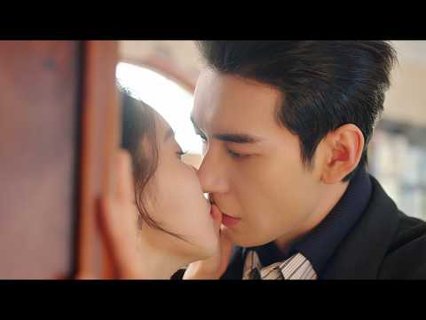 【突然的喜欢】灰姑娘得知霸總即將訂婚，決心奪回自己的愛情，和霸總借位高甜吻！💕#突然的喜欢 #王玉雯 #陈星旭 #最新電影#愛情電影