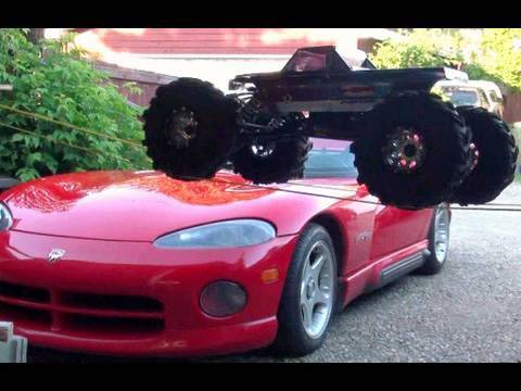 RC ADVENTURES - HiLLBILLiES AXIAL ROCK CRAWLING, A DODGE VIPER & TEDS GARAGE - UCxcjVHL-2o3D6Q9esu05a1Q