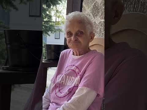 Turn out Randy is her favorite 🍅😁 #funny #grandma #mom @randyboring6077