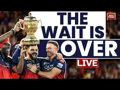 RCB Victory Parade LIVE | Deadly Trio Virat Kohli, AB de Villiers, and Chris Gayle's Lift Trophy