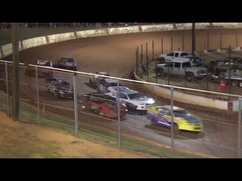 Stock 4b at Winder Barrow Speedway 6/22/2024 - dirt track racing video image