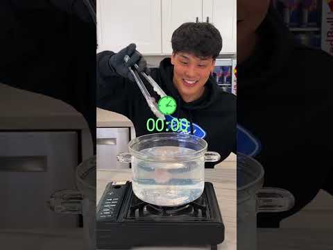 One Second Vs 30 Minute Chicken <strong>Cooking</strong> Challenge! 🐔