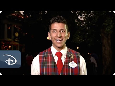 Every Role a Starring Role - Tour Guide | Disneyland Resort - UC1xwwLwm6WSMbUn_Tp597hQ