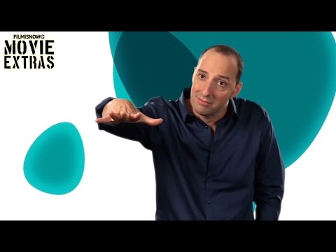 The Angry Birds Movie | On-set with Tony Hale 'CYRUS, MIME, ROSS' [Interview] - UCmQynT5NWU3Vsa9t0OGUhcA