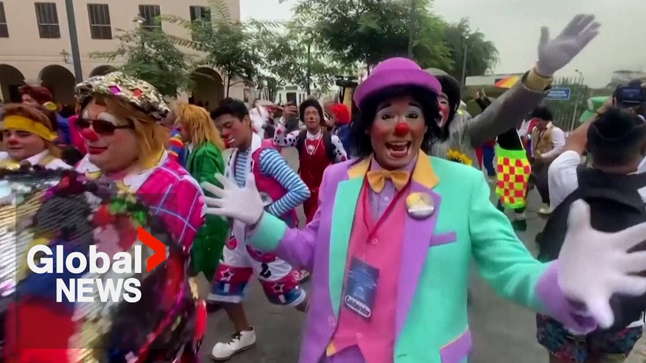 "We bring smiles": Circus comes to Lima for Peru’s Clown Day