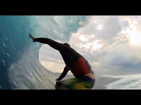 GoPro HD: Endless Cloudbreak Barrel with Kalani Chapman - UCqhnX4jA0A5paNd1v-zEysw