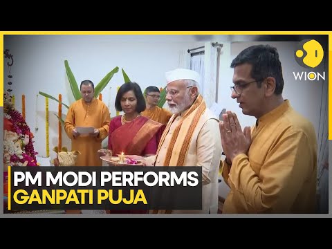 Ganesh Chaturthi 2024: PM Modi performs Ganapati puja at CJI's residence | WION