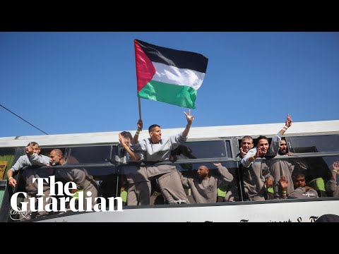 Freed Palestinian detainees and prisoners greeted by cheering crowds
