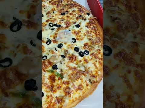 Happy New Year 2025 || pizza #2025 #pizza #happynewyear #burger #fries #youtubeshorts #shorts