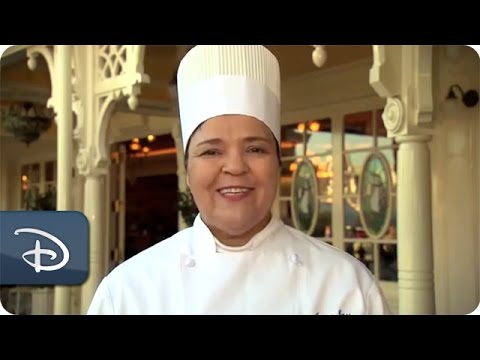 Every Role a Starring Role - Disneyland Resort Chef Janine Ruozi - UC1xwwLwm6WSMbUn_Tp597hQ