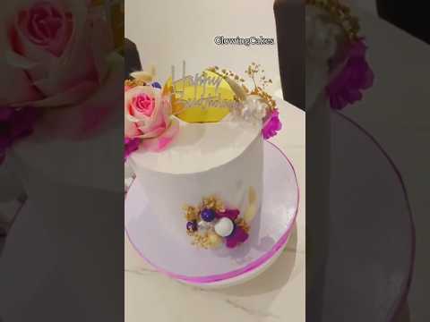 whip cream cake and cup cakes #nigerianbaker #cake #youtubeshort #howtomakecakecreamathome