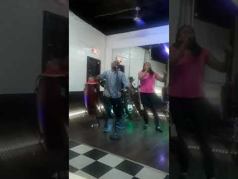 SINGING "ADDICTIVE LOVE " IN THE NIGHT CLUB!