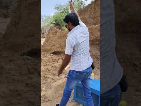 अजगर सांप को रिलीज करा बहुत खतरनाक मंजर एक बार मे अजगर की गर्दन हाथ मे #snekers #payton