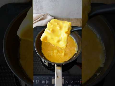 まさかの一発成功✌️海外動画でみたのでチャレンジしてみた🥚 #オムレツ#omelette #簡単レシピ