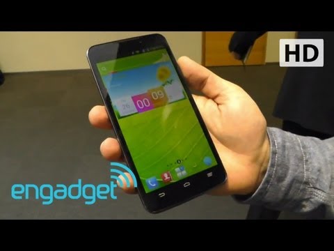 ZTE Grand Memo hands-on at MWC 2013 | Engadget - UC-6OW5aJYBFM33zXQlBKPNA