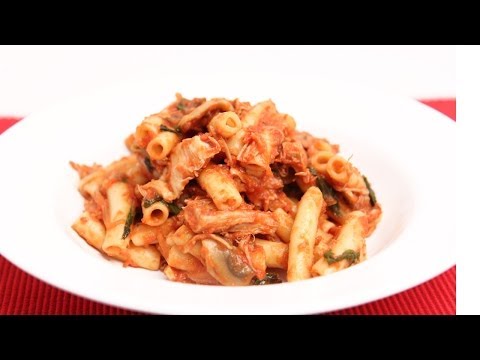 Quick Turkey Cacciatore Pasta - Laura Vitale - Laura in the Kitchen Episode 678 - UCNbngWUqL2eqRw12yAwcICg