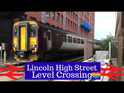 *Night Mode & Day Mode* Lincoln High Street Level Crossing (15/06/2020) Ft: Yorkshire Railways