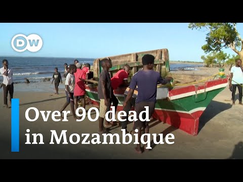 Makeshift ferry disaster off Mozambique | DW News