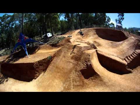 BIG BMX dirt competition in Australia - Red Bull Dirt Pipe 2011 - UCblfuW_4rakIf2h6aqANefA