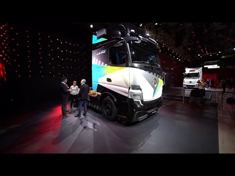 Mercedes e actros long haul truck 2023