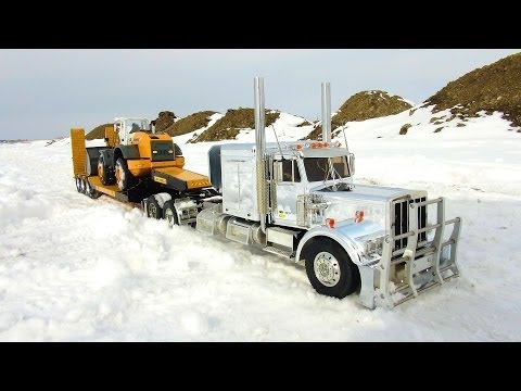 RC ADVENTURES - Chrome King Hauler & Liebherr Loader on Triple Axle Trailer with Dump Truck - UCxcjVHL-2o3D6Q9esu05a1Q