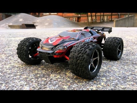 Traxxas Mini E-Revo VXL Brushless 1/16 Scale RTR Evening Test Run - UCHcR-O2hVrKGKRYvN1KUjOg