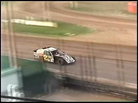 8/9/2014 Shawano Speedway Races - dirt track racing video image