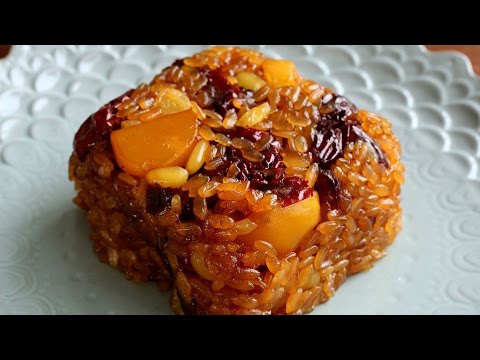Yaksik (Sweetened Rice with Dried Fruits & Nuts: 약식) - UC8gFadPgK2r1ndqLI04Xvvw