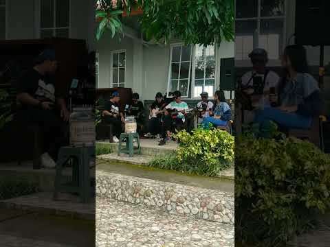 Kisah - Boomerang cover by Sokopikustik. #livemusic #regular #magelang #magelanghits