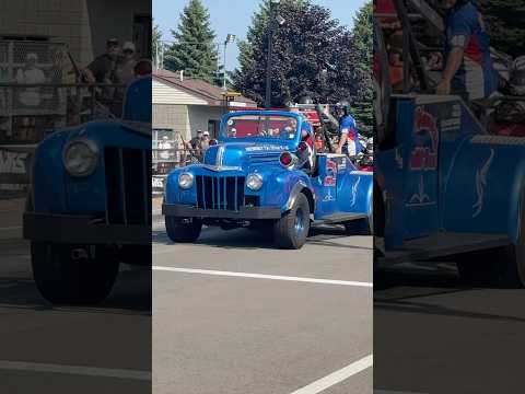 🔥Eating up the ladder🔥 #extreme #viral #youtubehighfive @youtubecreators