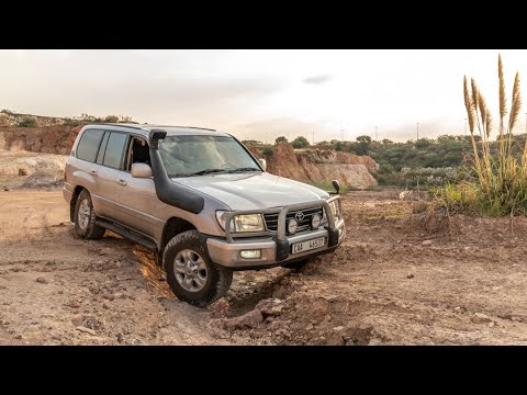 Installing Harrop E-Locker's on my 100 Series Landcruiser. ROAM Overlanding