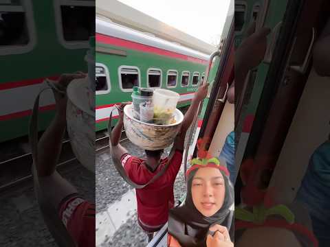 Turun dari kereta‼️#trending #trendingshorts