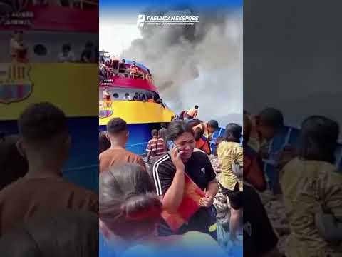 KM Barcelona V Terbakar, Penumpang Panik Selamatkan Diri #news #shortvideo#viralvideo